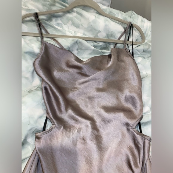 Forever 21 Satin MIDI Dress - Picture 6 of 10